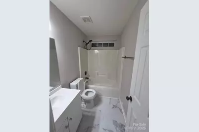 17300 Commons Crossing Drive, Charlotte, NC 28277 - Photo 12