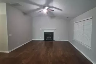 17300 Commons Crossing Dr, Charlotte, NC 28277 - Photo 6