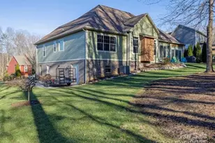 117 Maplewood Ct, Hudson, NC 28638 - Photo 2