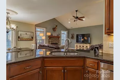 117 Maplewood Court, Hudson, NC 28638 - Photo 10