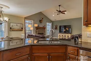 117 Maplewood Ct, Hudson, NC 28638 - Photo 10