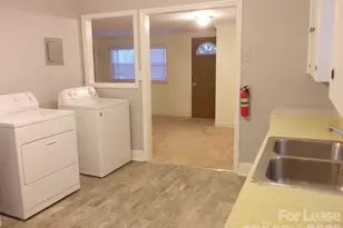 2746 Dogwood Ave, Charlotte, NC 28206 - Photo 6