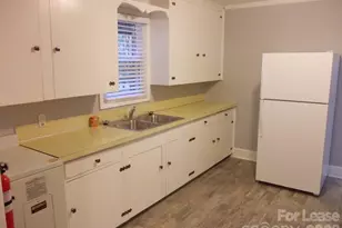 2746 Dogwood Ave, Charlotte, NC 28206 - Photo 8