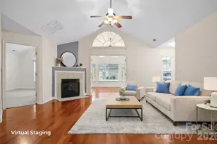 5518 Prosperity View Dr, Charlotte, NC 28269 - Photo 4