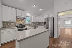 4116 Hoodridge Ln, Mint Hill, NC 28227 - Photo 12