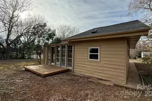 809 Howard St, Shelby, NC 28152 - Photo 8