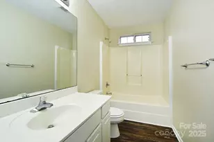 9701 Veronica Dr, Charlotte, NC 28215 - Photo 16