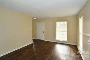 9701 Veronica Dr, Charlotte, NC 28215 - Photo 4