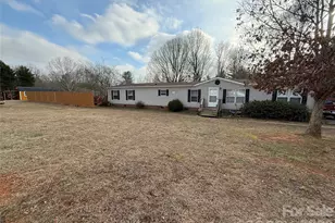 2423 Stones Throw Ct, Lenoir, NC 28645 - Photo 2