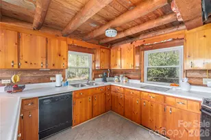 393 Carver Mountain Valley, Sylva, NC 28779 - Photo 18