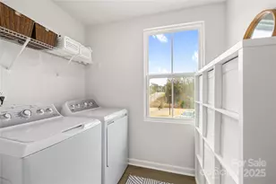 4447 Wild Rdg Dr, Charlotte, NC 28215 - Photo 20