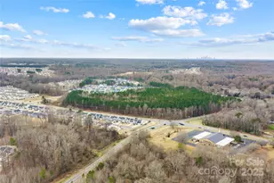 4447 Wild Rdg Dr, Charlotte, NC 28215 - Photo 30