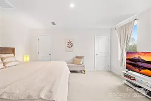 4447 Wild Rdg Dr, Charlotte, NC 28215 - Photo 12