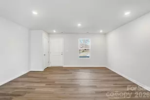 1207 Suncrest Ave, Statesville, NC 28677 - Photo 14