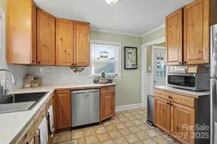 432 S Main St, Troutman, NC 28166 - Photo 12