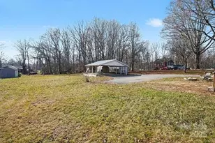432 S Main St, Troutman, NC 28166 - Photo 24