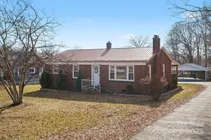 432 S Main St, Troutman, NC 28166 - Photo 6