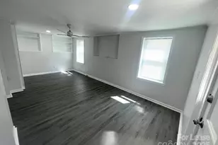 124-B Bridges Circle, Kings Mountain, NC 28086 - Photo 2