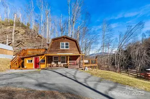 1010 & 1014 Melton Branch Rd, Bakersville, NC 28705 - Photo 4