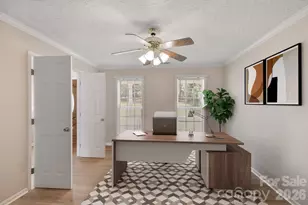 9372 Island Point Rd, Sherrills Ford, NC 28673 - Photo 4