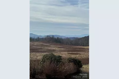 160 Crestwood Circle, Newland, NC 28657 - Photo 2