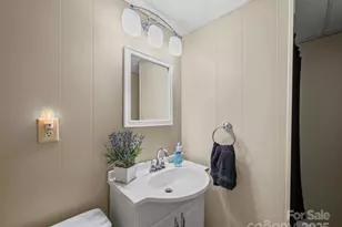 606 Brookgreen Dr, Dallas, NC 28034 - Photo 8