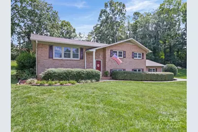 606 Brookgreen Drive, Dallas, NC 28034 - Photo 2