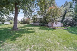 606 Brookgreen Dr, Dallas, NC 28034 - Photo 18