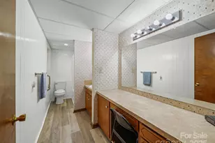 606 Brookgreen Dr, Dallas, NC 28034 - Photo 6