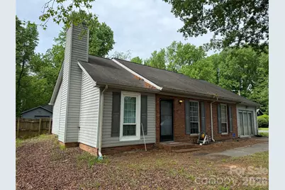 6000 Crosswood Court, Charlotte, NC 28215 - Photo 2