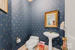 7716 Red Oak Ln, Charlotte, NC 28226 - Photo 18