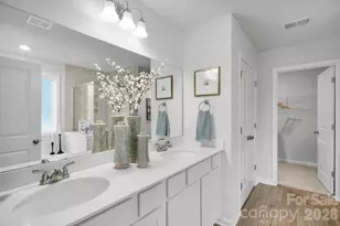 1631 Piper Creek Ave, Newton, NC 28658 - Photo 6