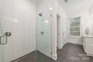 6931 Providence Ln W, Charlotte, NC 28226 - Photo 20