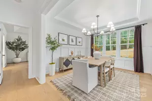 6931 Providence Ln W, Charlotte, NC 28226 - Photo 16