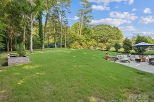 6931 Providence Ln W, Charlotte, NC 28226 - Photo 36