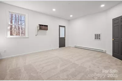 7735 Beaker Court, Charlotte, NC 28269 - Photo 32