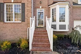 7735 Beaker Ct, Charlotte, NC 28269 - Photo 2