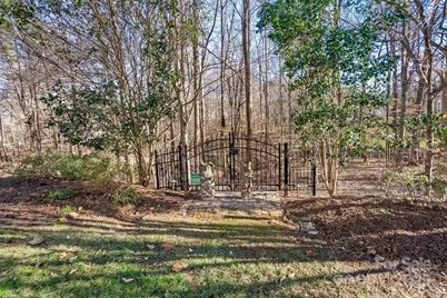 7735 Beaker Court, Charlotte, NC 28269 - Photo 36