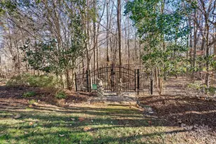 7735 Beaker Ct, Charlotte, NC 28269 - Photo 36