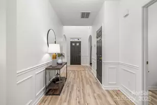 7735 Beaker Ct, Charlotte, NC 28269 - Photo 12