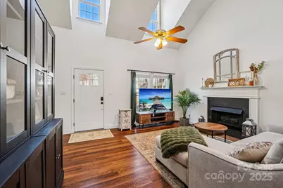 10105 Sparkling Brook Court, Charlotte, NC 28214 - Photo 4