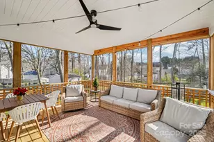 10105 Sparkling Brook Ct, Charlotte, NC 28214 - Photo 32