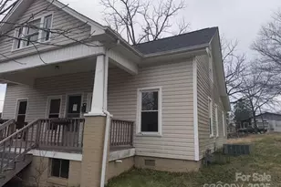 410 Spruce St SW, Lenoir, NC 28645 - Photo 2