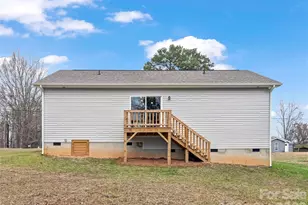 407 Queens Rd, Gastonia, NC 28052 - Photo 4