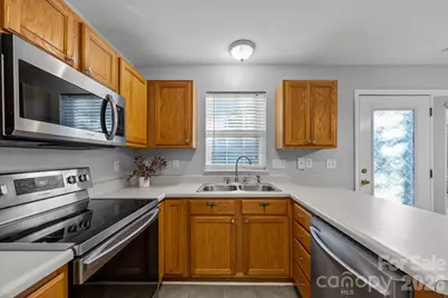 165 Wiltshire Circle, Fletcher, NC 28732 - Photo 14