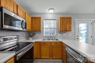 165 Wiltshire Cir, Fletcher, NC 28732 - Photo 14