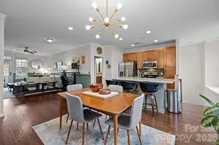 1604 Walnut View Dr, Charlotte, NC 28208 - Photo 1