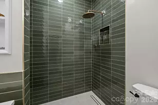 1604 Walnut View Dr, Charlotte, NC 28208 - Photo 4