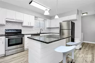 5823 Falstaff Dr, Charlotte, NC 28227 - Photo 8