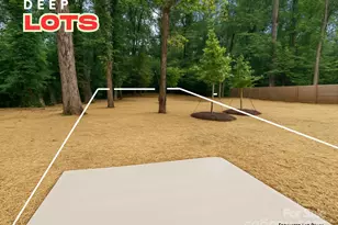 3722 Sally Ln, Charlotte, NC 28227 - Photo 2